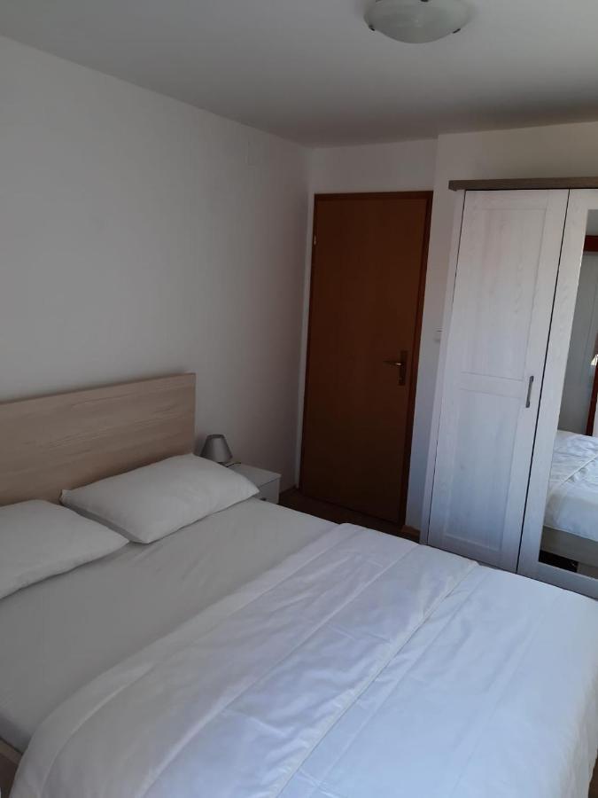Ana Apartment Sveti Filip i Jakov Ngoại thất bức ảnh